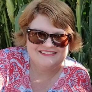 Meet your Posher, Denise